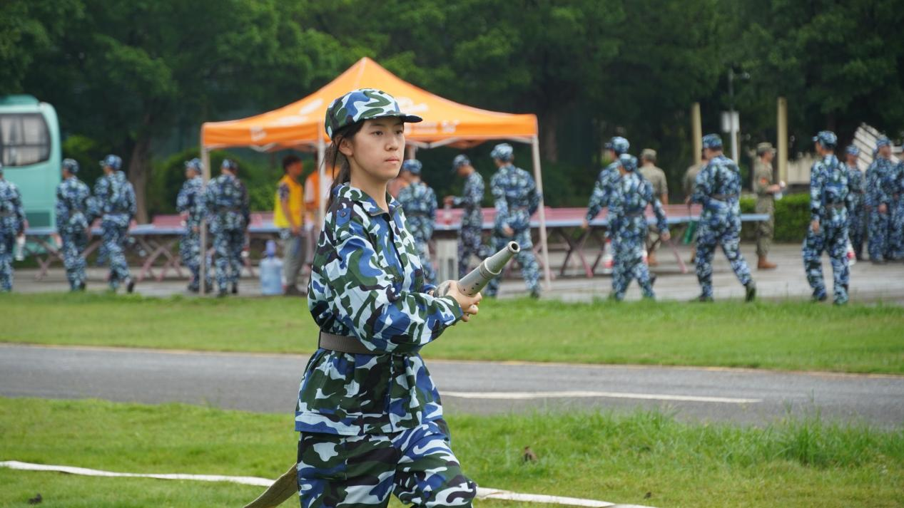 弹珠台游戏