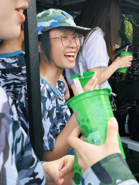 弹珠台游戏