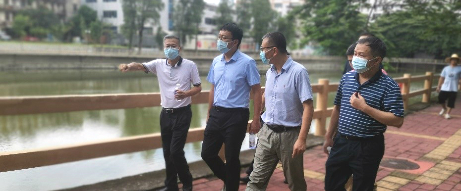弹珠台游戏