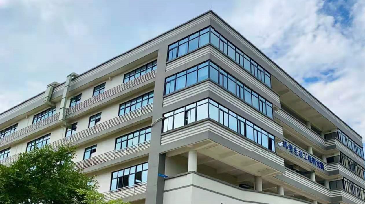 弹珠台游戏