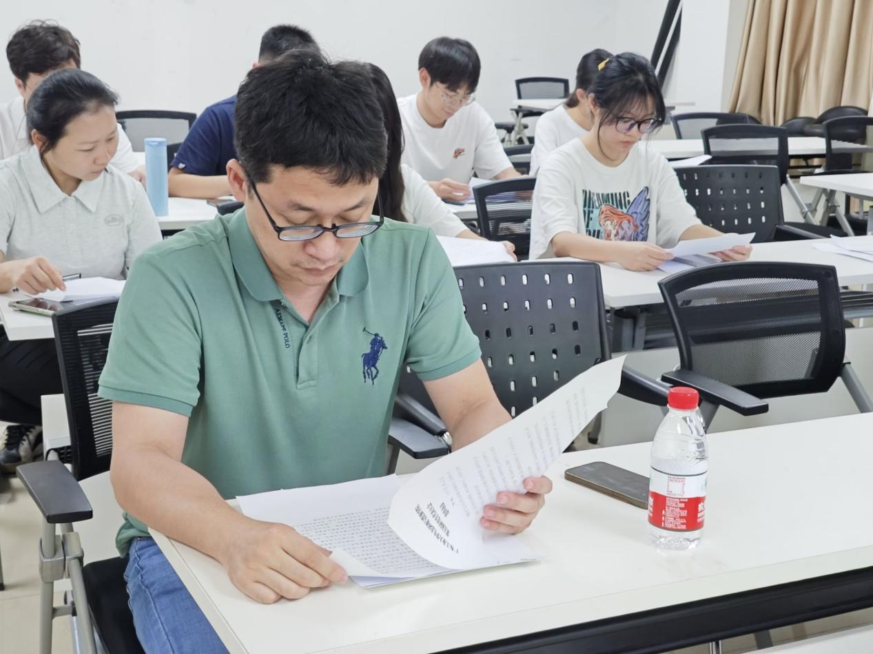 弹珠台游戏